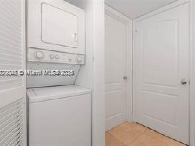 Apartment for sale  Unit #4114 - photo 6491973