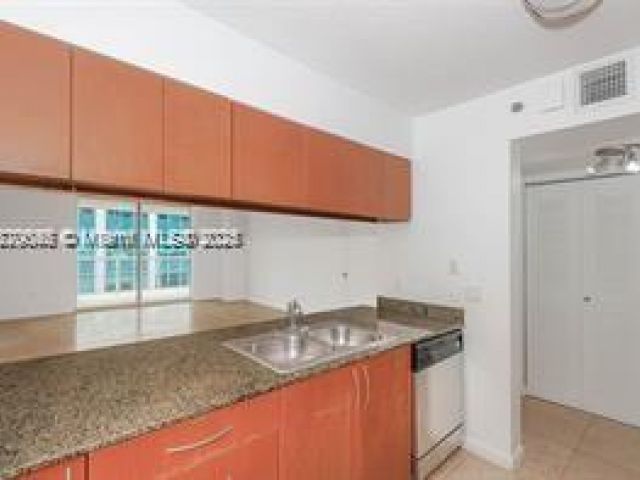 Apartment for sale  Unit #4114 - photo 6491980