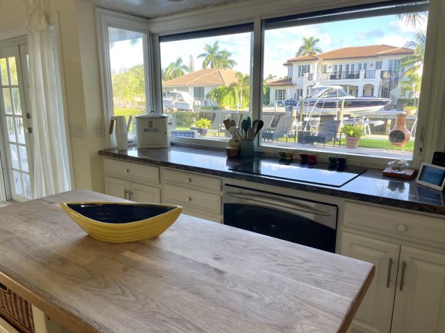 Home for rent at 950 Bolender Drive - photo 6513547