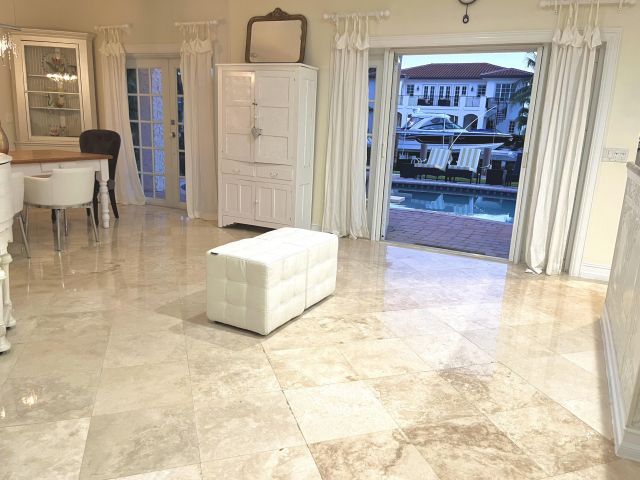 Home for rent at 950 Bolender Drive - photo 6513549