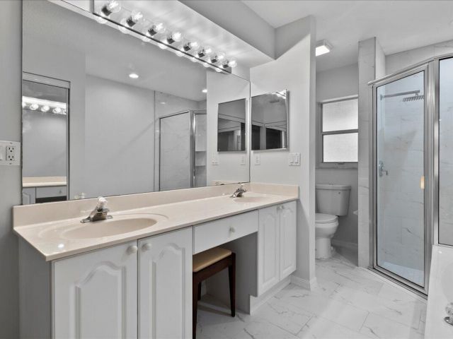 Home for sale at 5143 Elpine Way - photo 6483792