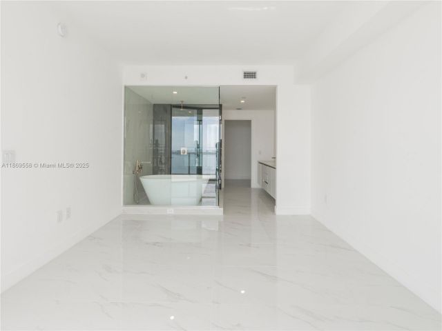 Apartment for sale  Unit #3606 - photo 6488237