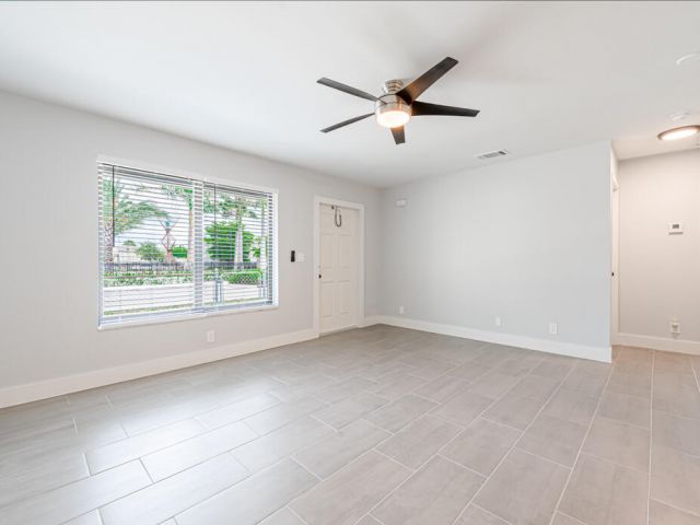 Home for rent at 2015 Wilkins Avenue - photo 6629213