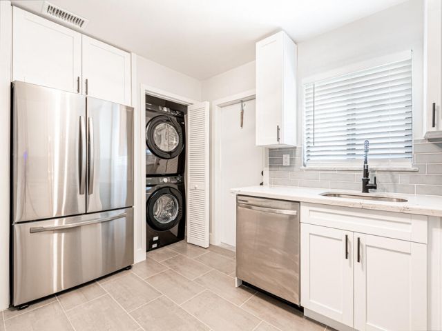 Home for rent at 2015 Wilkins Avenue - photo 6629215