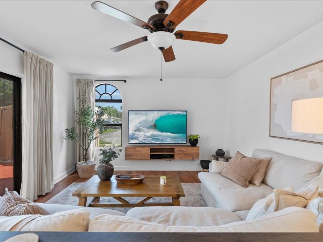 Home for rent at 4025 Village Drive C - photo 6618561