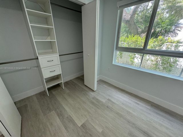 3-bedroom home for rent in Miami - 2555 NE 193rd St 2106 - MondialRealty