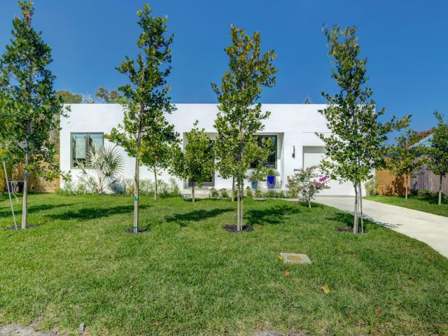 Home for rent at 369 Orange Way - photo 6533988