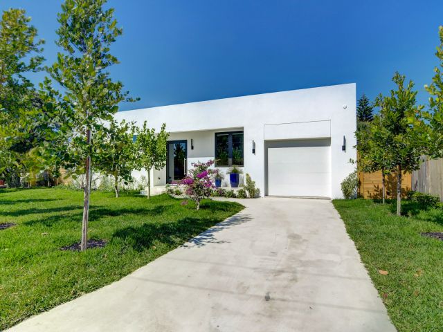 Home for rent at 369 Orange Way - photo 6533989