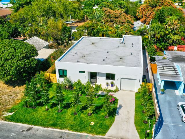 Home for rent at 369 Orange Way - photo 6533995