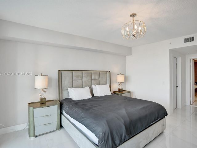 Apartment for sale  Unit #5-1204 - photo 6488274