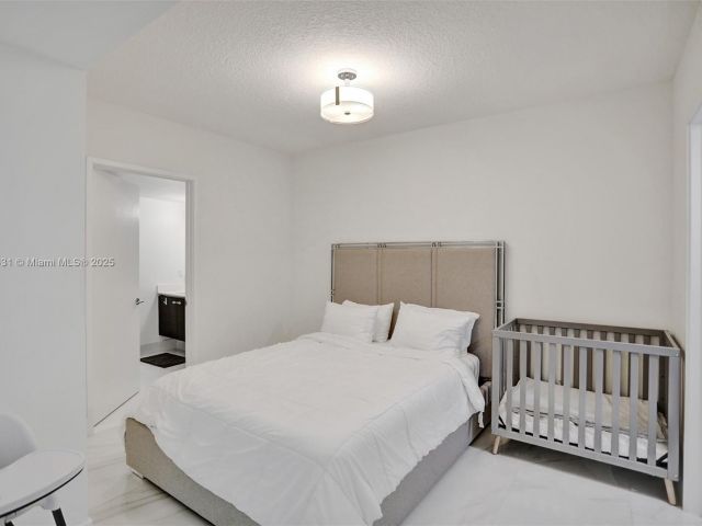 Apartment for sale  Unit #5-1204 - photo 6488289