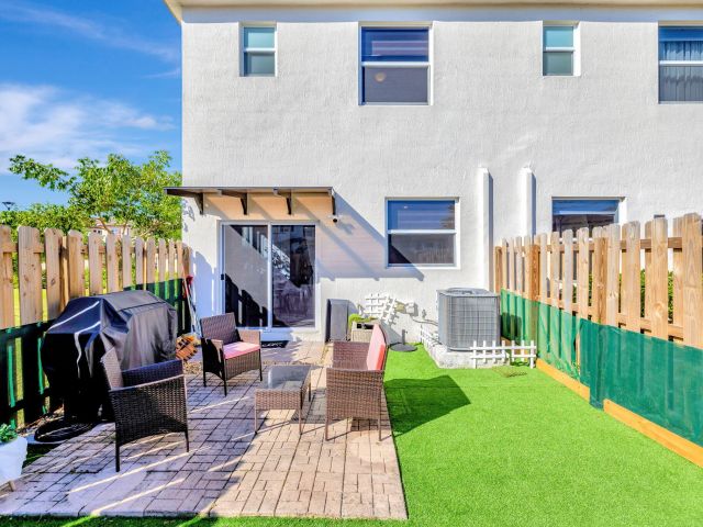 Home for rent at 12227 NW 23rd Path - photo 6506126