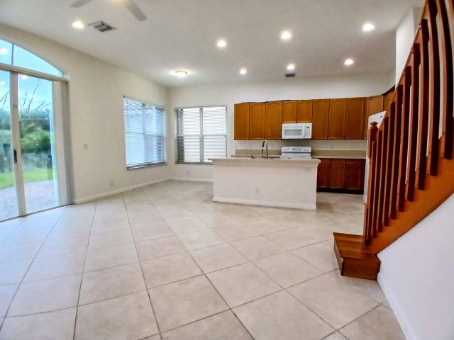 Home for rent at 1171 W Magnolia Circle - photo 6540063