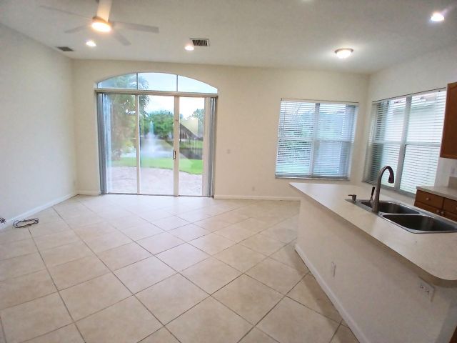 Home for rent at 1171 W Magnolia Circle - photo 6540068