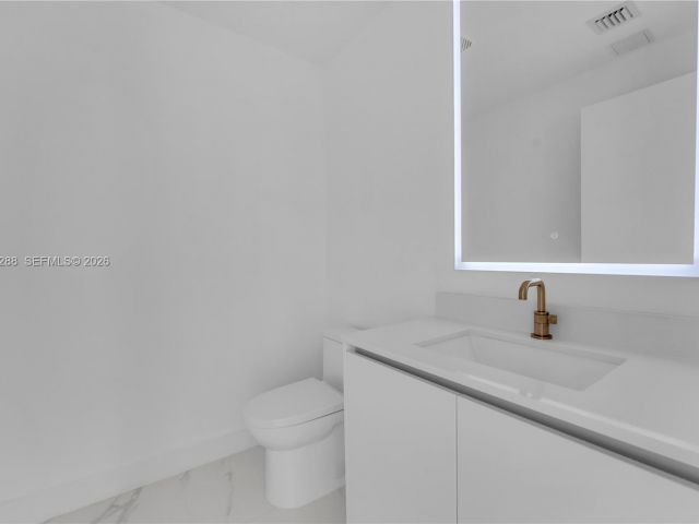 Apartment for sale  Unit #1407 - photo 6874685