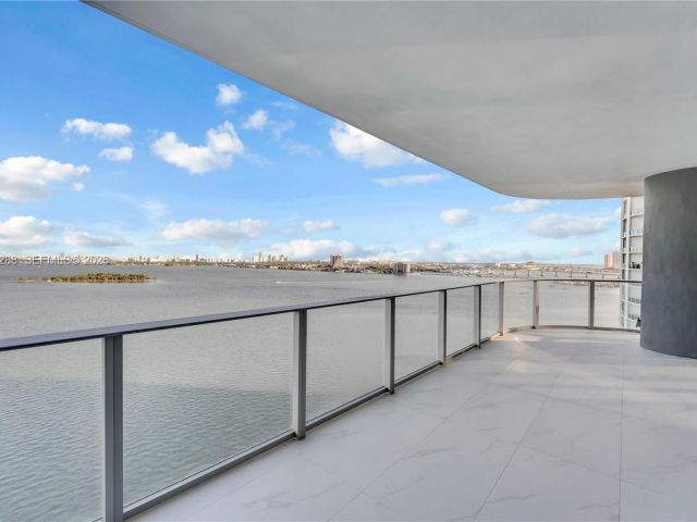 Apartment for sale  Unit #1407 - photo 6874688