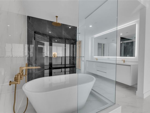 Apartment for sale  Unit #1407 - photo 6874699