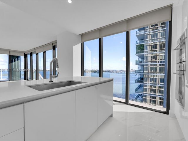 Apartment for sale  Unit #1407 - photo 6874702