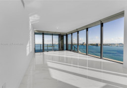 Apartment #1407 at Aria Reserve