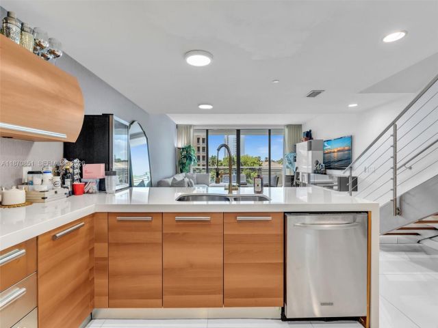 Apartment for sale  Unit #312 - photo 6488897