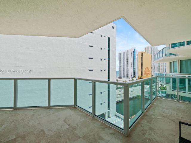 Apartment for rent  Unit #1-1101 - photo 6488636