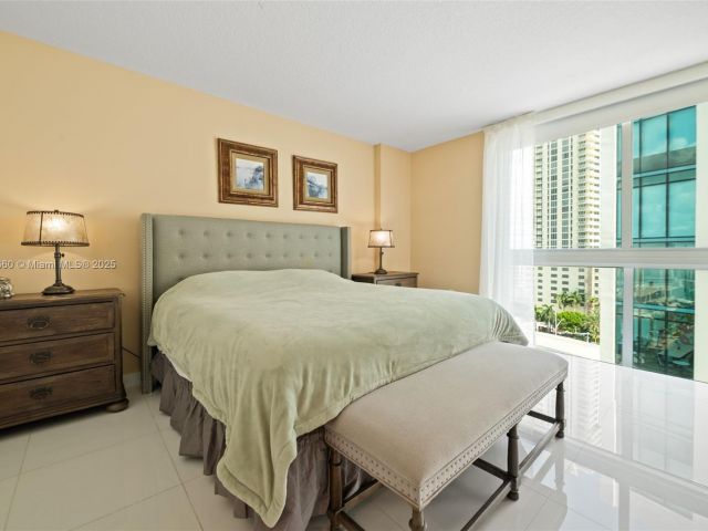 Apartment for rent  Unit #1-1101 - photo 6488648