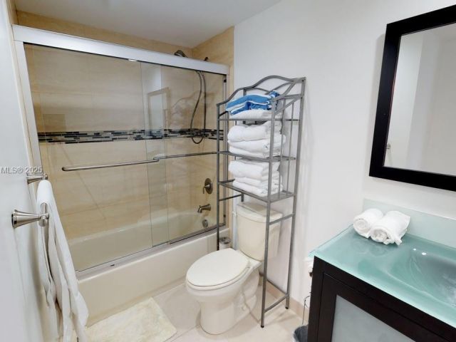 Apartment for sale  Unit #PH-11 - photo 6498860