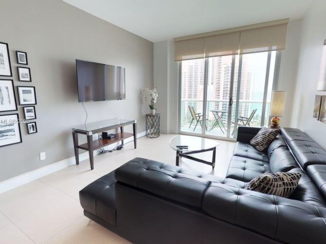 Apartment for sale  Unit #PH-11 - photo 6498871
