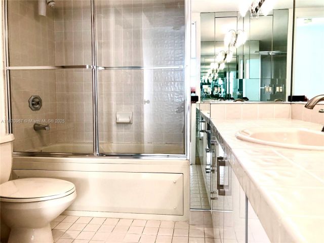 Apartment for rent  Unit #712 - photo 6498517