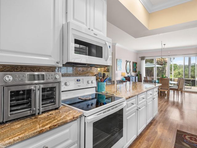 Home for sale at 2053 Valencia Drive - photo 6533265