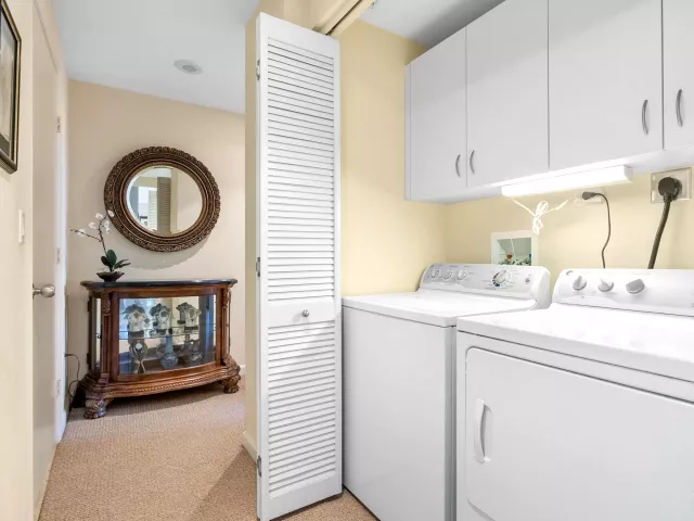 3-bedroom condo for sale in Miami - 801 Brickell Key Boulevard 2903 - MondialRealty