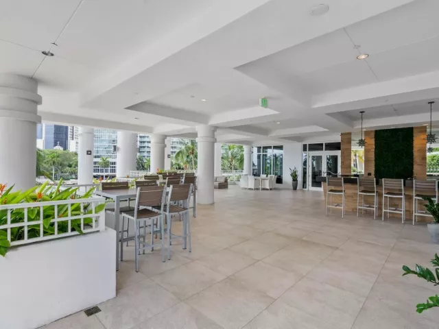 3-bedroom condo for sale in Miami - 801 Brickell Key Boulevard 2903 - MondialRealty
