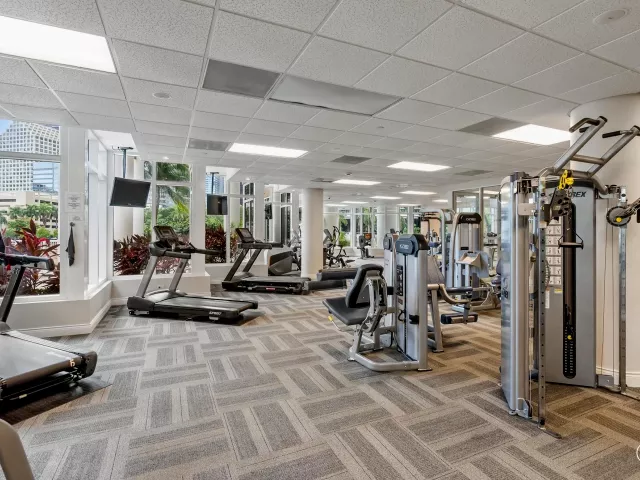 3-bedroom condo for sale in Miami - 801 Brickell Key Boulevard 2903 - MondialRealty