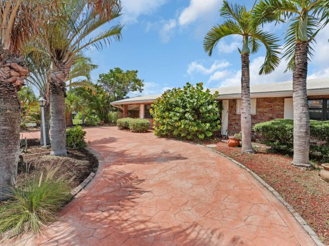 Home for sale at 1701 NE 63rd Court - photo 6489822