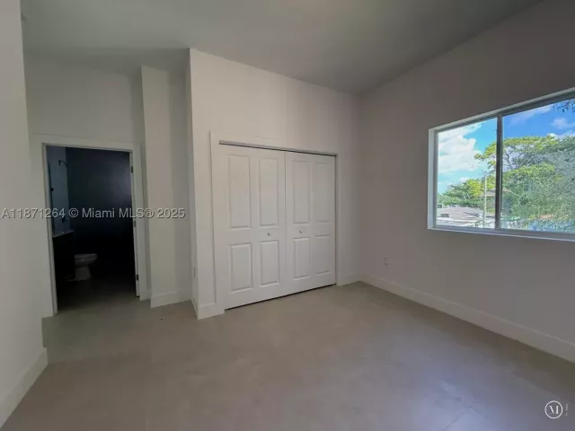 3-bedroom home for rent in Fort Lauderdale - 2788 NW 9th Pl 0 - MondialRealty