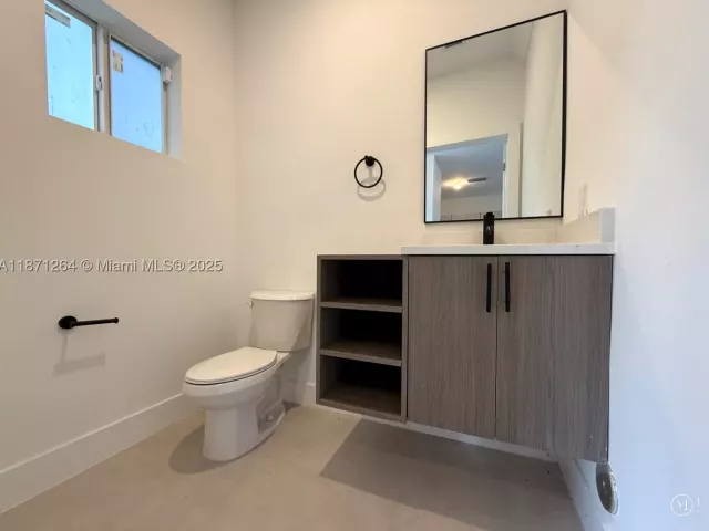 3-bedroom home for rent in Fort Lauderdale - 2788 NW 9th Pl 0 - MondialRealty