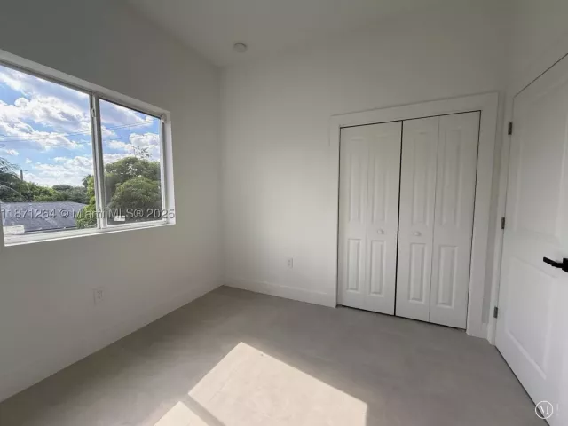 3-bedroom home for rent in Fort Lauderdale - 2788 NW 9th Pl 0 - MondialRealty