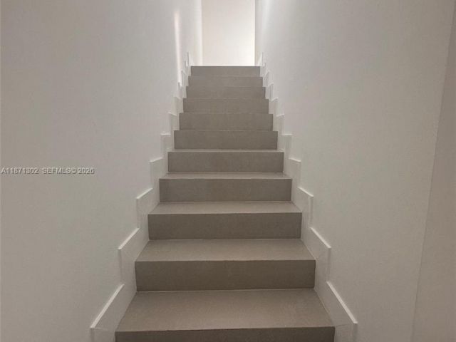 Home for rent at 538 NW 17th Ave 0 - photo 7532471