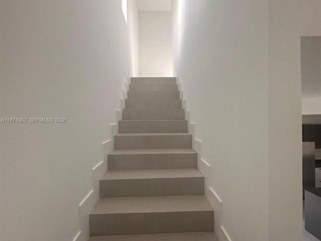 Home for rent at 538 NW 17th Ave 0 - photo 7532475