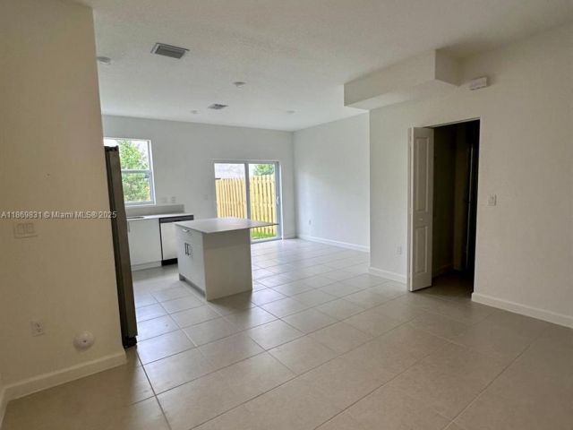 3-bedroom home for rent in Homestead - 35702 SW 178th Ct 35702 - MondialRealty