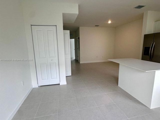 3-bedroom home for rent in Homestead - 35702 SW 178th Ct 35702 - MondialRealty