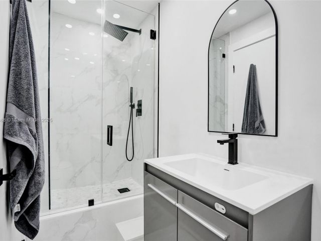 1-bedroom condo for rent in Hallandale Beach - 1985 S Ocean Dr 11L - MondialRealty