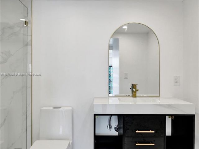 1-bedroom condo for rent in Hallandale Beach - 1985 S Ocean Dr 11L - MondialRealty