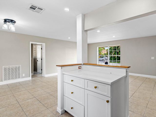 Home for sale at 602 Heron Drive - photo 6532785