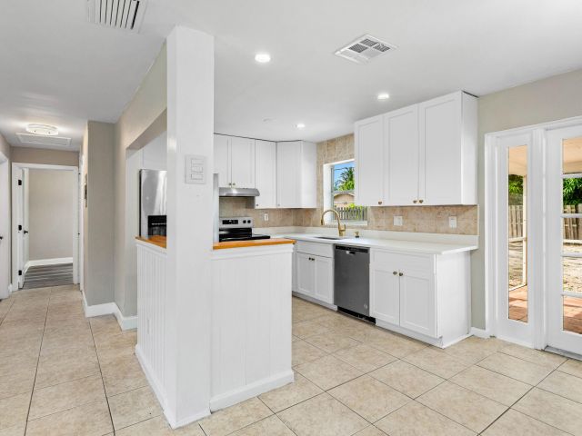 Home for sale at 602 Heron Drive - photo 6532787