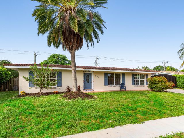 Home for sale at 602 Heron Drive - photo 6532794