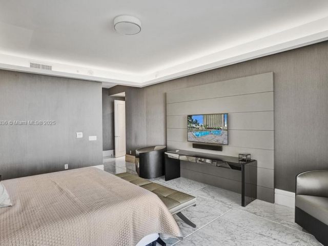 Apartment for sale  Unit #702N - photo 6501027