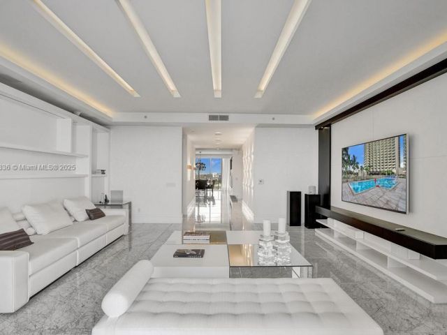 Apartment for sale  Unit #702N - photo 6501032