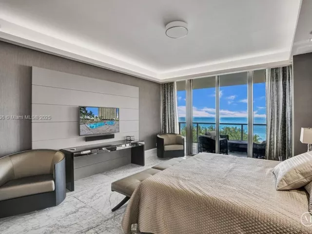 3-bedroom condo for sale in Bal Harbour - 9705 Collins Ave 702N - MondialRealty