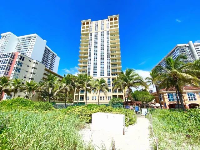 2-bedroom condo for sale in Hallandale Beach - 2080 S Ocean Dr 604 - MondialRealty